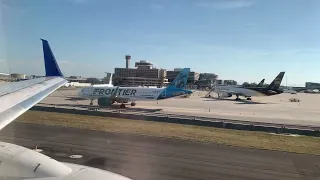 United 737 departing Tampa