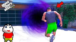 Franklin & Shinchan Travels To Other World Through Mysterious Portal In GTA 5