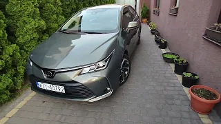 Toyota Corolla E21 sedan 1.6 Benzyna 132 Km