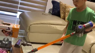Dyson Cord Free Vacuum Toy Unboxing