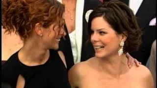 Julia Roberts & Marcia Gay Harden at 2002 Oscars