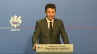 Macron closes press room in presidential palace