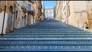 Caltagirone Sicily Walking tour. Meeting Locals and Exploring Ceramics Shops! 🇮🇹(16)