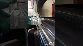 CNC metal sheet bending machine