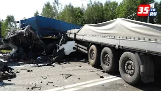 Под Вологдой в ДТП погибли два человека и один пострадал