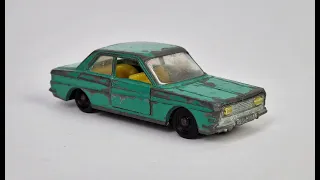 Ford Taunus 15M. Siku V273 Restoration