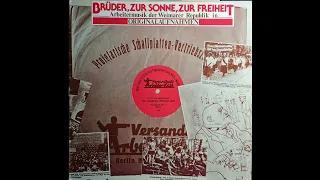 Brüder, zur Sonne, zur Freiheit - Arbeitermusik der Weimarer Republik