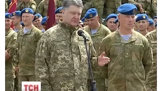 Порошенко відреагував на дискусії, щодо проведення військового параду на День Незалежності