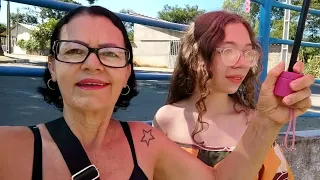 FUI GRAVAR UM VÍDEO EU A MICALLEY PASSEANDO PELAS RUAS DA MINHA CIDADE.OLHA NÃO DEU CERTO!