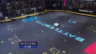 Battlebots new season Overhaul vs Witch Doctor