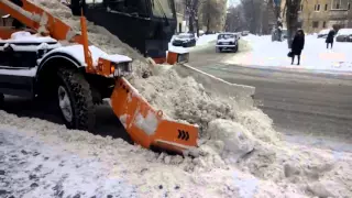 Moscow is struggling with snow !!)) Fantastic Russian technique!!))