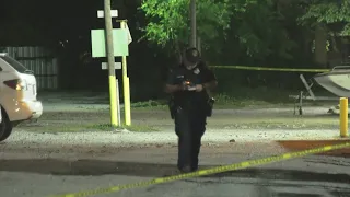 HPD: Man stabbed to death behind restaurant in north Houston