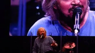 21  One LIVE Barry Gibb Wells Fargo Philadelphia Pa 5-19-2014 by CLUBDOC