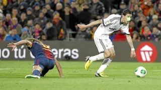 Di Maria ankle breaker vs Puyol