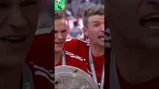 Bayern celebrates in some other style #football