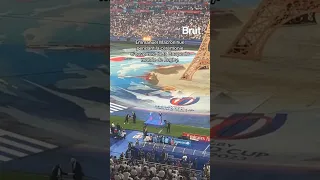 Emmanuel Macron hué pendant la cérémonie d’ouverture de la Coupe du monde de Rugby