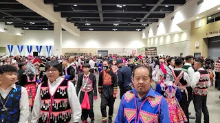 Hmong noj peb caug nyob St Paul  MN