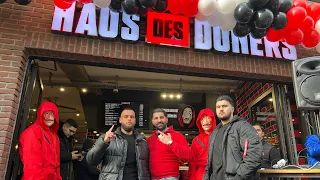 "Haus des Döners" in Wuppertal: 1-Cent-Aktion sorgt für riesigen Andrang