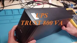 Controlli e sostituzione batteria UPS Trust 800VA