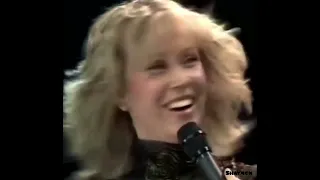 (ABBA) Agnetha : 1983 Holland Fun interview -  Subtitles