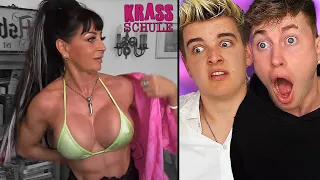 Meine Mama ist CAM-GIRL im INTERNET.. (KRASS SCHULE Reaktion mit SCHAUSPIELER)