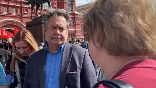 "Большинство за спецоперацию, но против ядерной войны" - КПРФ и Платошкин на Красной площади