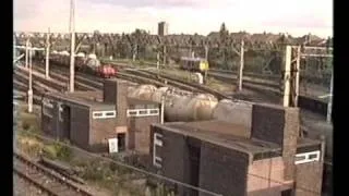 Class 08 08466 Shunting at Bescot Yard 1990.wmv