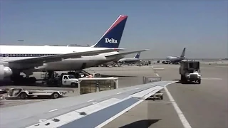 EXTENDED VIDEO: Delta Air Lines Flight# 1128 LAX SLC MD90 October 2008