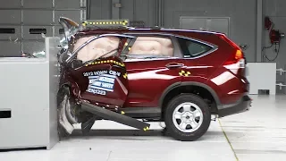 2012 Honda CR-V driver-side small overlap IIHS crash test