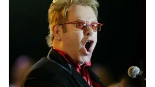 Elton John LIVE in Korea 2004 - The Bitch is Back