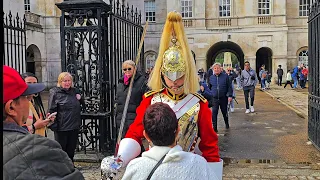 RUDE IDIOT TOURIST REFUSES TO MOVE for The King's Guard and thinks it's funny at Horse Guards!