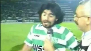 Maradona de Leão ao peito em 19891990