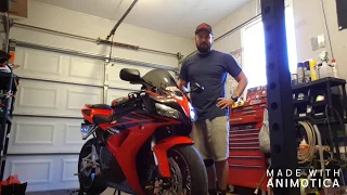 How to change brake pads 04-07 CBR1000RR