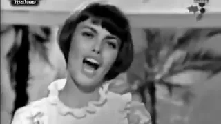 1970) Mireille Mathieu Pardonne moi ce caprice d'enfant.mp4