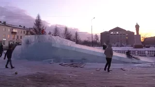 В Старокамышинске построили ледовый городок