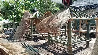 proses pembuatan berugak Bambu