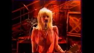 Hole doll parts live nulle par ailleurs french tv show courtney love