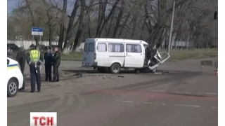 Тринадцять людей постраждали в аварії в селі Калинівка під Броварами