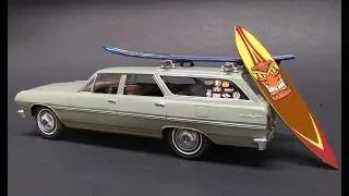 AMT 1965 Chevelle Malibu Surf Wagon 327 1/25 Scale Model Kit Build Review AMT1131