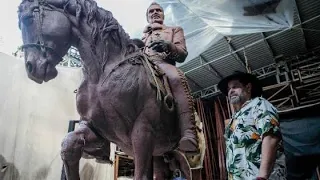 Estatua de 2 toneladas de Bronce para Vicente Fernández | Podría ser para su tumba.