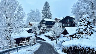 Snowy morning walk in Grindelwald, Switzerland 4K - peaceful snowing in a fairytale village