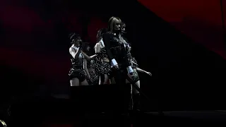 230702 [4K 60 FPS] Twice (트와이스) - 'Go Hard' FANCAM [READY TO BE 5TH WORLD TOUR IN TORONTO]