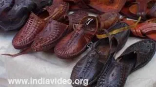 Shopping Kolhapuri leather footwear Maharashtra