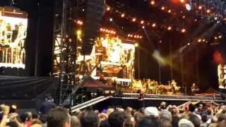 Bruce Springsteen and Eddie Vedder, Highway to hell, AAMI Park, Melbourne.