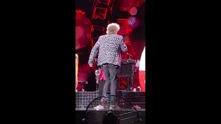 ROD STEWART LIVE  Some Guys Have All The Luck 8 30 22 filmed from 2nd row !