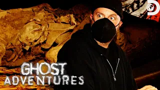 Zak Bagans Discovers Human Remains In Mark Twain's Office | Ghost Adventures | Discovery
