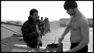 Extrait de La haine 1995 - Scène du toit