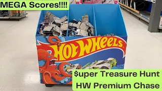 My first PREMIUM CHASE & 2023 SUPER TREASURE HUNT found peg hunting in the wild!!!
