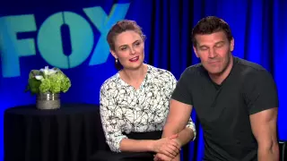 Bones Stars Emily Deschanel  & David Boreanaz Knew They Had Chemistry From The Start