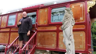 CAMP LIFE: BIG JOHN FURY GIVES TOUR OF VINTAGE CARAVAN, TALKS TRAVELLER HERITAGE & FAMILY HISTORY